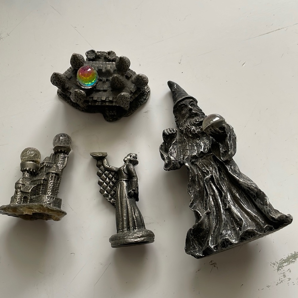 Small Wizard Castle lot for crafting.